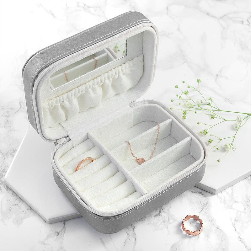 OPENED PERSONALISED WREATH SILVER TRAVEL JEWELLERY CASE | PEGGY